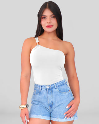 Blusa de un solo hombro con aplique dorado