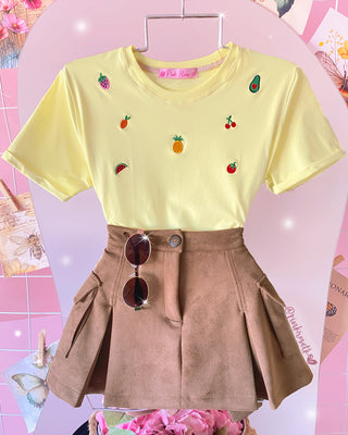 Camiseta con Bordado de Frutas Multicolor