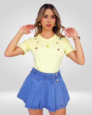 Camiseta con Bordado de Frutas Multicolor