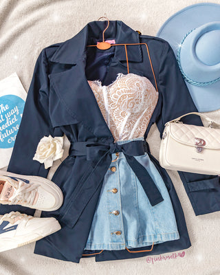 Gabán con 6 botones y lazo