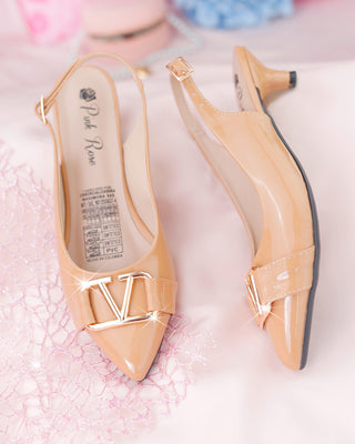 Baletas con tacón y hebilla en forma de letra V