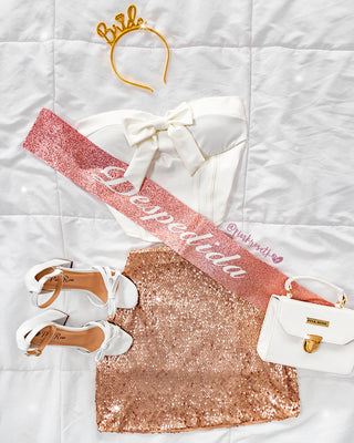 Crop top blanco strapless con moño