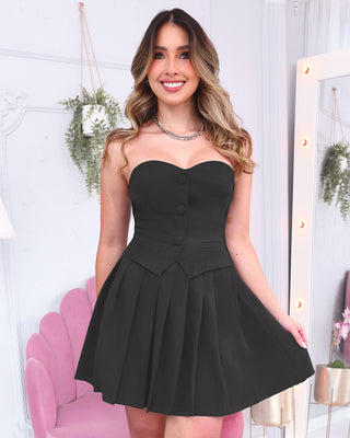Vestido Strapple con Tablas y Escote Corazón