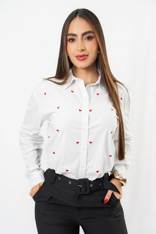 Camisa Manga Larga de Corazones Rojos