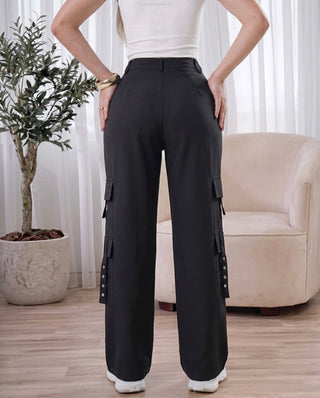 Pantalón Negro Cargo Doble Bolsillo de Herrajes, vista frontal — Pink Rose