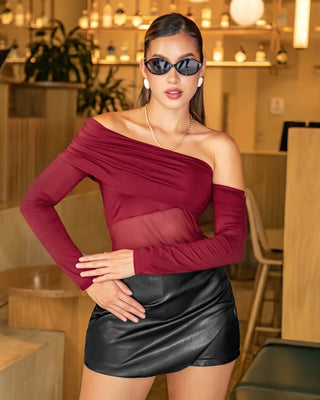 BODY VINOTINTO MANGA LARGA CON CUELLO BANDEJA