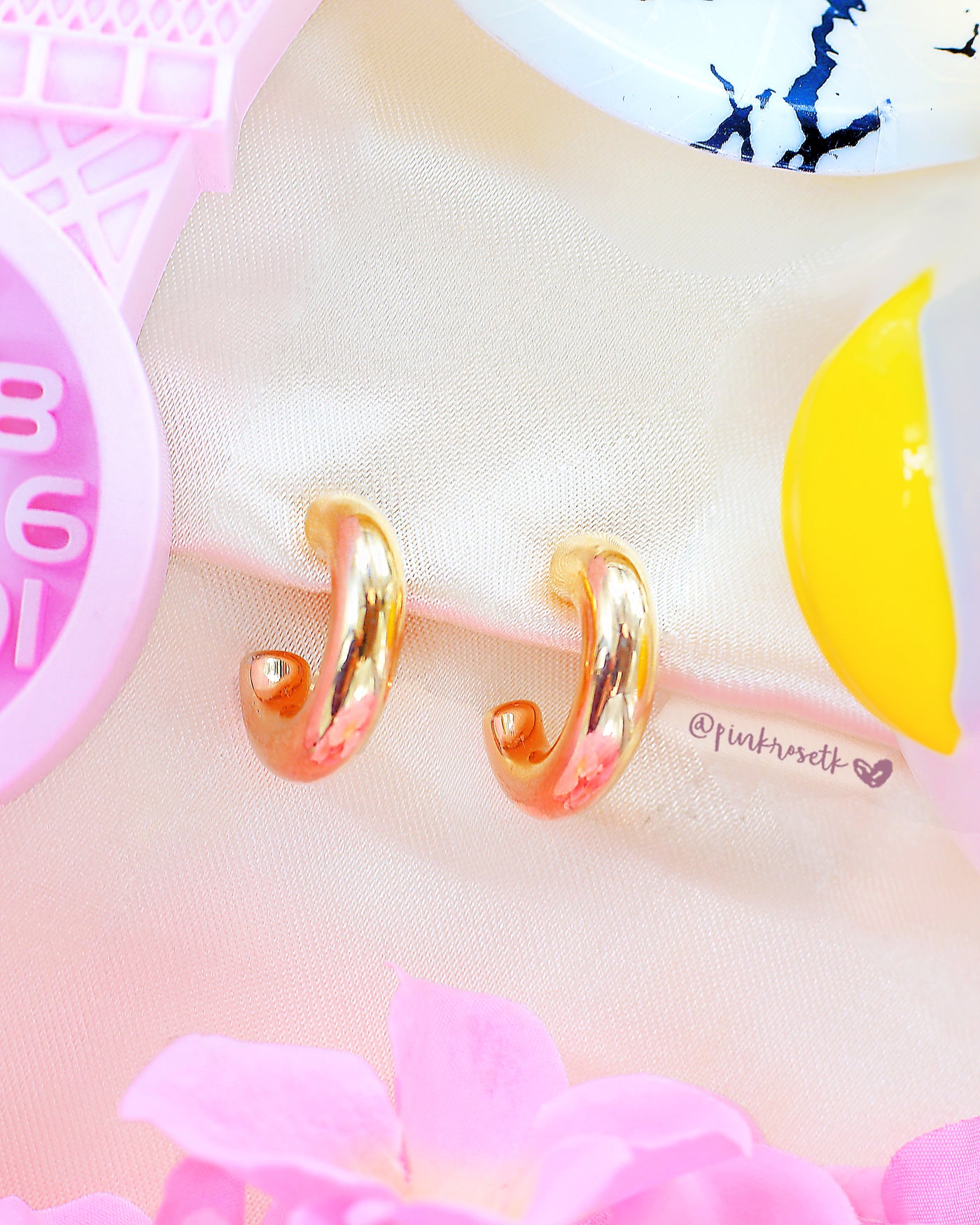 Aretes chunky aros dorados medianos