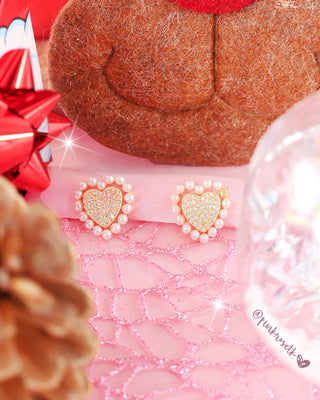 Aretes dorados corazones con mini perlas