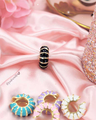 Ear cuff chunky dorado y negro