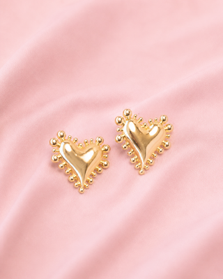 Arete Dorado de Corazon Grande y Perlas Alrededor — Pink Rose