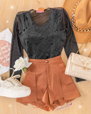 Short terracota con bolsillos cargo