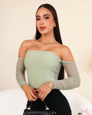 Body verde oliva en malla con manga larga recogida