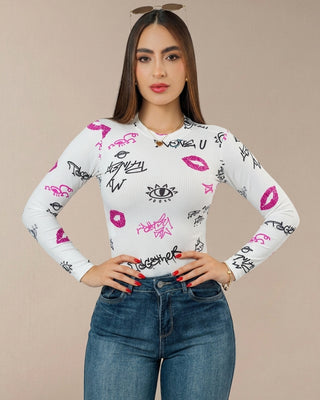 BODY RIB MANGA LARGA ESTAMPADO CON LETRAS LABIOS