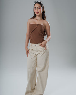 Blusa Strapless con Solapa y Tres Botones