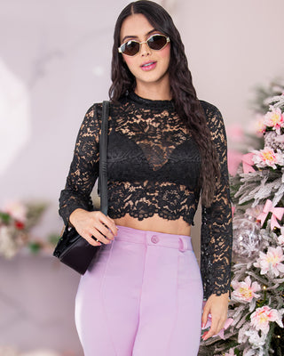 BLUSA DE ENCAJE MANGA LARGA Y COPAS