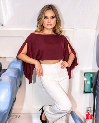 BLUSA VINO TINTO ANCHA TIPO CAPA