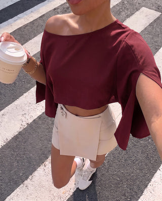 BLUSA VINO TINTO ANCHA TIPO CAPA