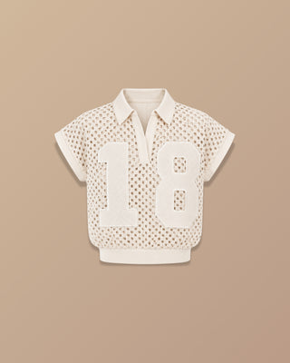 BLUSA BEIGE TEJIDA TIPO POLO CON NÚMERO 18