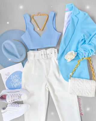 Pantalón blanco de prenses y cinturón forrado