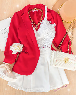 Falda blanca de tablas