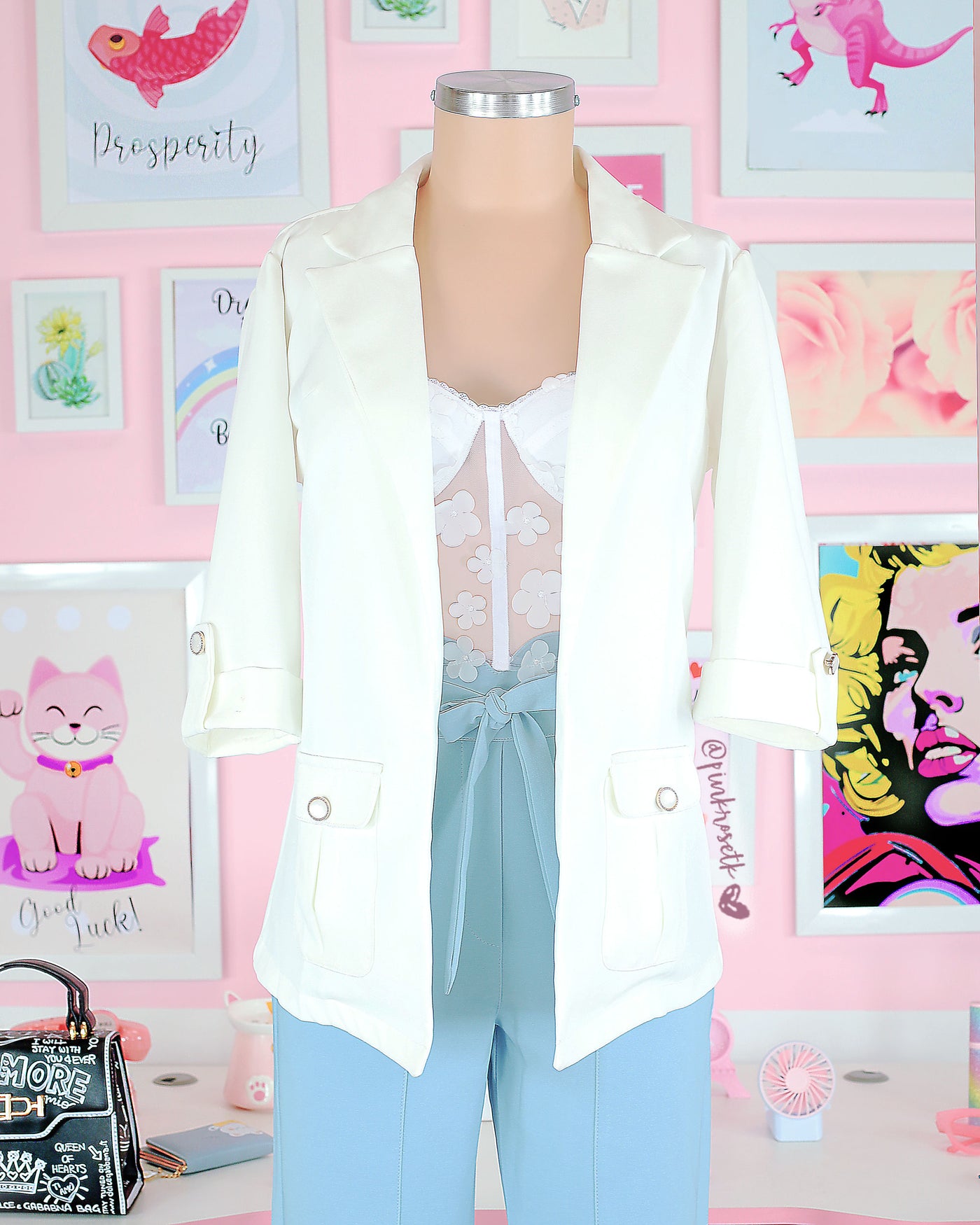 Blazer blanco manga ¾ con botones nácar