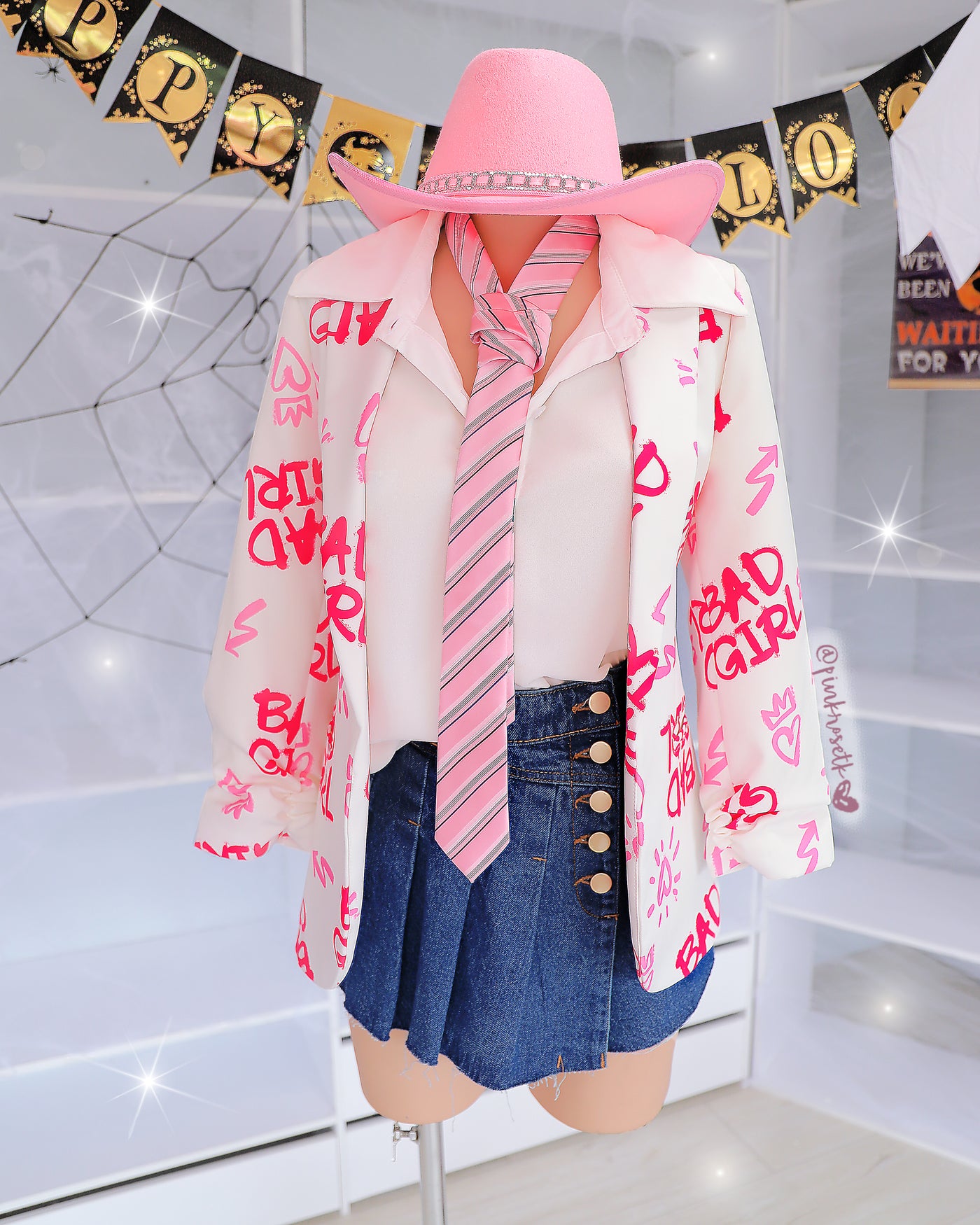 Blazer blanco estampado bad girl fucsia