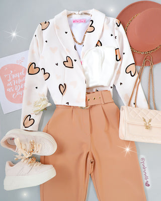 Blazer blanco corto corazones café
