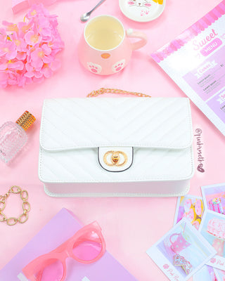 Bolso blanco herraje y cadena dorada doble circulo
