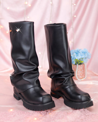 Bota de punta cuadrada