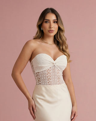 Blusa Encaje Strapple Nudo en Copas