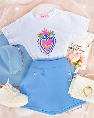 Falda short con 3 botones dorados bolsillo al lado