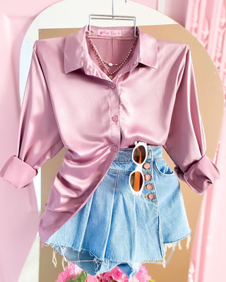 Camisa satinada manga larga con cuello y botones