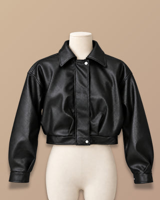 CHAQUETA NEGRA CORTA DE CUERINA OVERSIZE