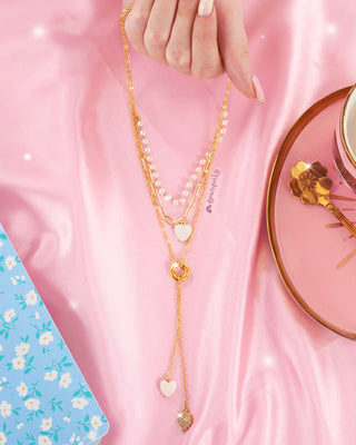 Collar triple dorado corazones y mini perlas