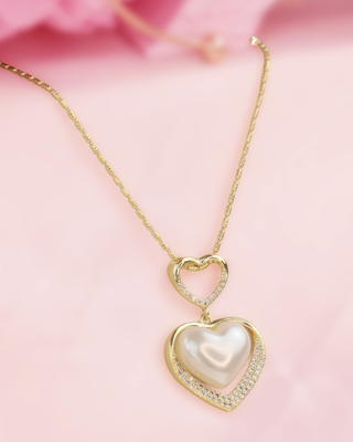 Collar en Forma de Corazón con Detalle de Perla