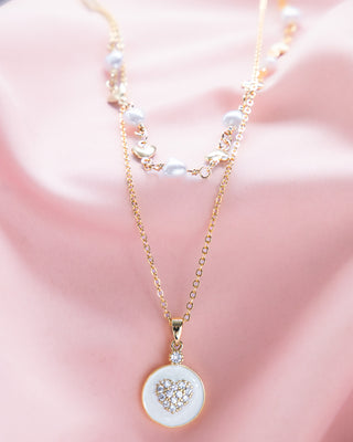 COLLAR DOBLE DIJE CON CORAZON EN CIRCULO BLNACO