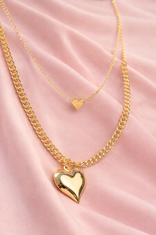COLLAR DORADO DOBLE DIJES DE CORAZON