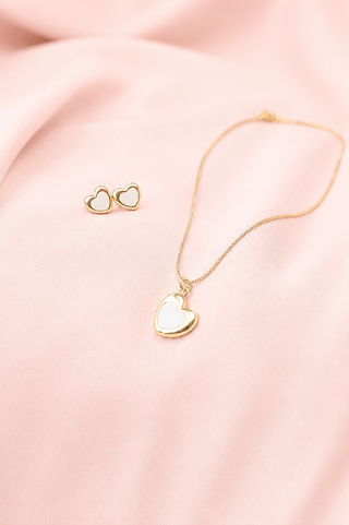 SET COLLAR Y ARETE DORADOR DE CORAZON Y PIEDRA BLANCA