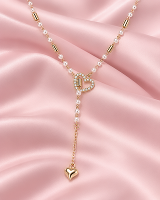 COLLAR DORADO CON DIJE TIPO CORBATIN DE CORAZON