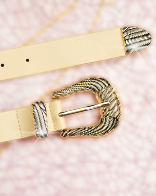 Cinturón beige herraje dorado