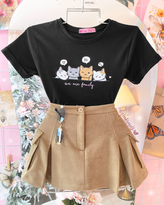 Camiseta negra we are family