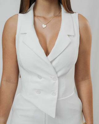 Enterizo blanco manga sisa con cuello y cuatro botones