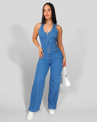 Enterizo de jean con cremallera adelante y cuello