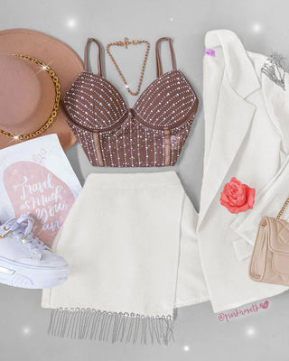 Falda Short Blanca Con Tapa Y Apliques Brillantes