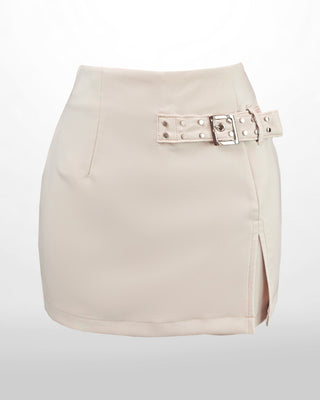 FALDA SHORT HEBILLA AL LADO CON TACHES