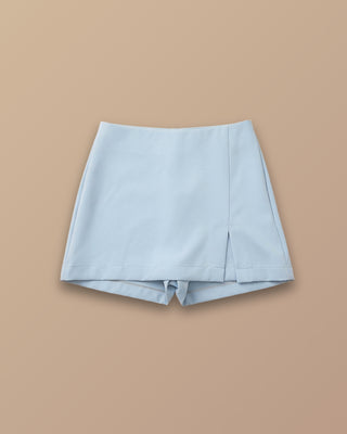 Falda-Short azul con Abertura Frontal en Triángulo
