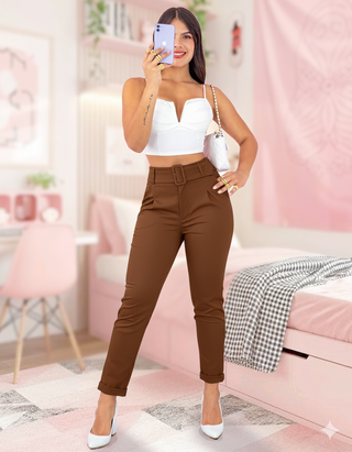 Pantalón con Hebilla Forrada Gruesa y Ojaletes