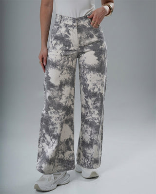 JEAN BOTA ANCHA ESTAMPADO DE MANCHAS