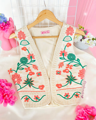 Chaleco con Flores Bordadas