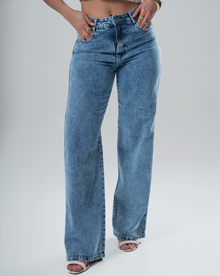Jean sencillo claro de bota ancha